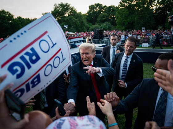 Trump Rally in the Bronx A Historic and Controversial Campaign Move